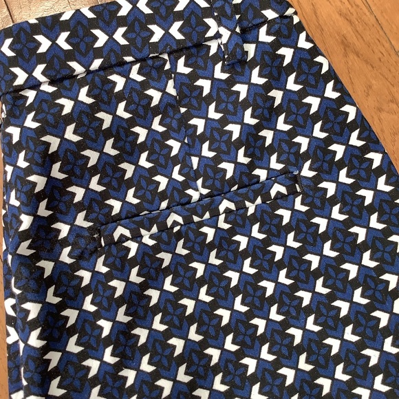 H&M Navy & White Ankle pants - Picture 2 of 4